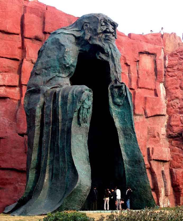  Wu Weishan  吴为山 -  Laozi  -  Huai'an, Jiangsu  China  -  16  meters high bronze